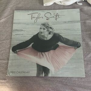 Taylor Swift NEW 2013 calendar